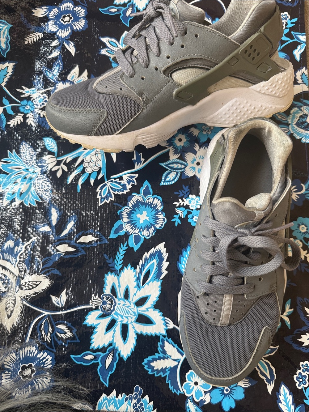 Nike Kids Gray Athletic Sneakers